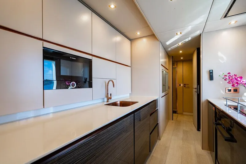 Slide: The Image of Sunreef 70 2018 - 169