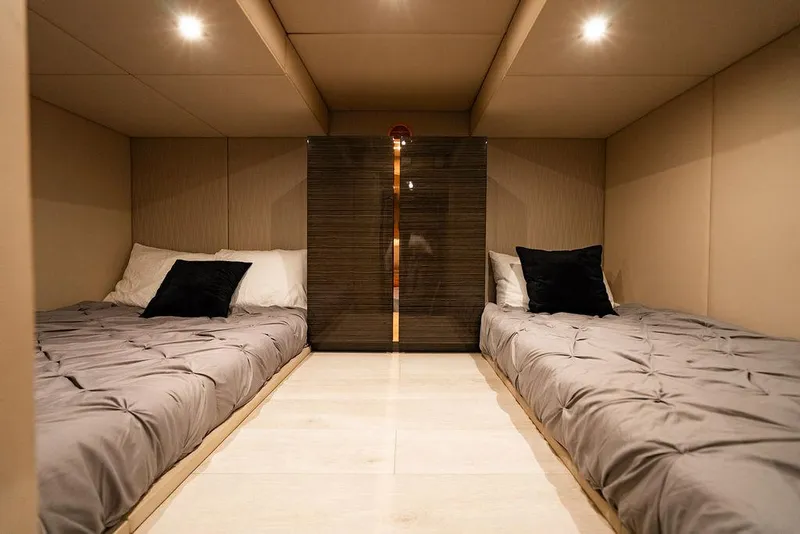 Slide: The Image of Sunreef 70 2018 - 174