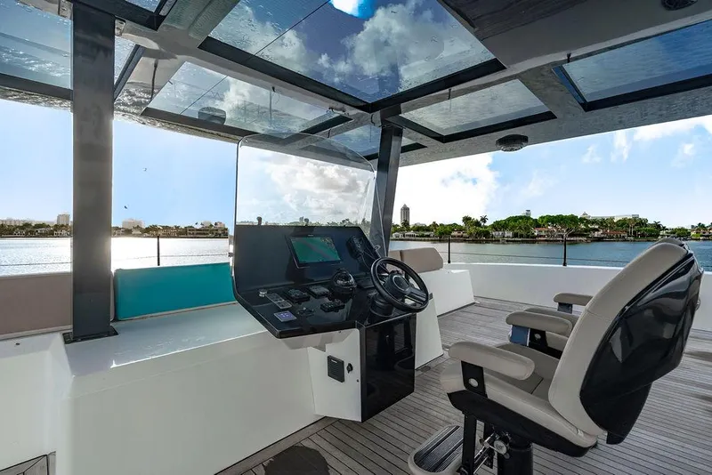 Slide: The Image of Sunreef 70 2018 - 66