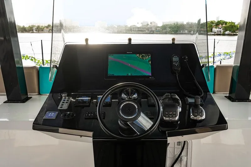 Slide: The Image of Sunreef 70 2018 - 68