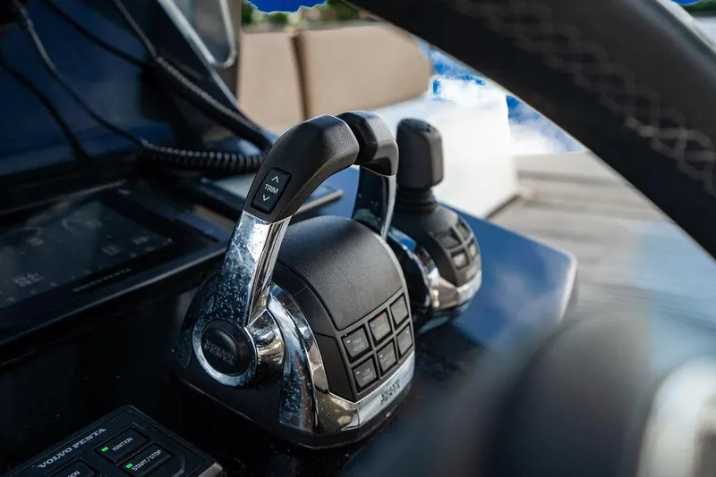 Slide: The Image of Sunreef 70 2018 - 70