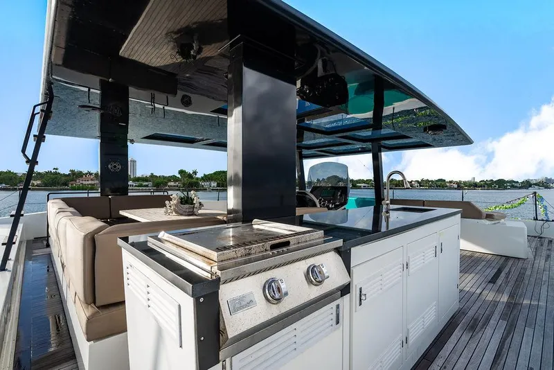 Slide: The Image of Sunreef 70 2018 - 90