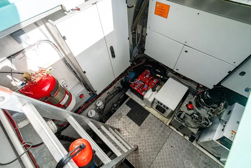 Slide: The Image of Sunreef 70 2018 - 91