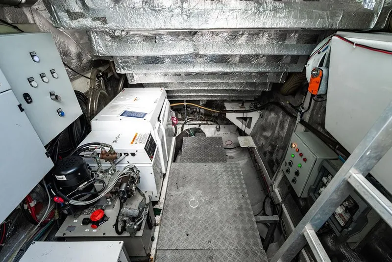 Slide: The Image of Sunreef 70 2018 - 92