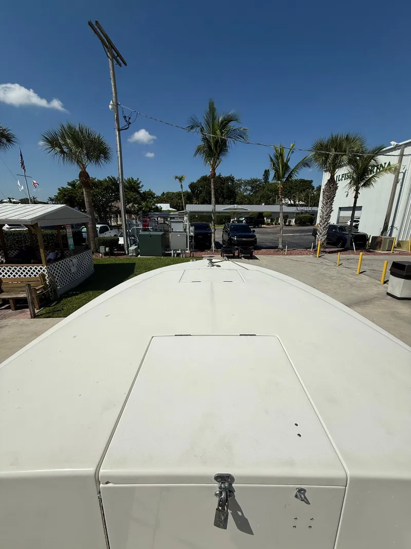 Slide: The Image of Contender 25 Cuddy 1990 - 2