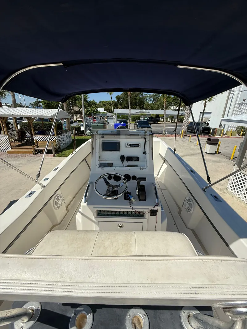 Slide: The Image of Contender 25 Cuddy 1990 - 9