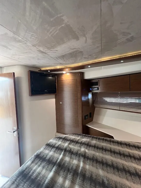 Slide: The Image of Cruisers 45 Cantius Black Diamond 2014 - 52