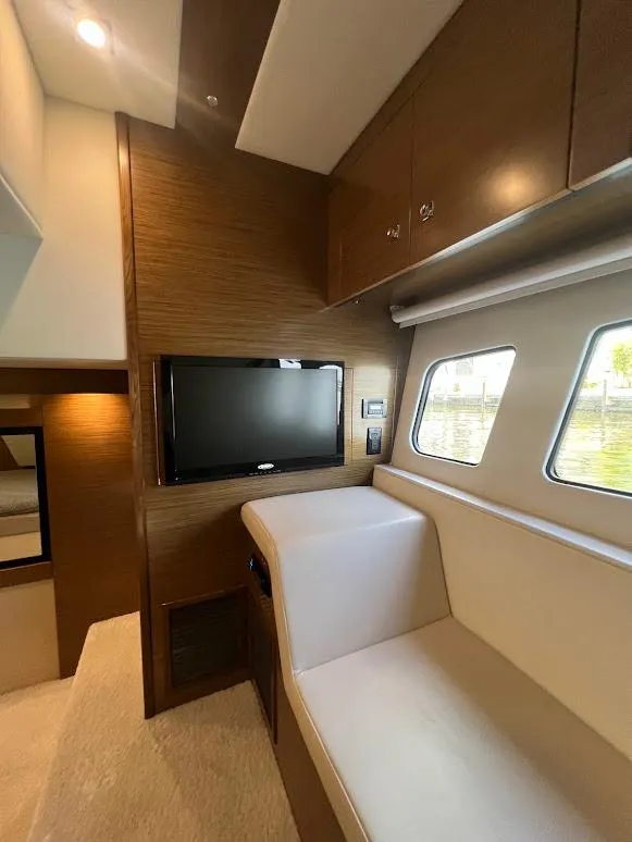 Slide: The Image of Cruisers 45 Cantius Black Diamond 2014 - 55