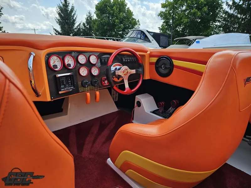 Slide: The Image of Hustler 25 Talon Cat 2019 - 70