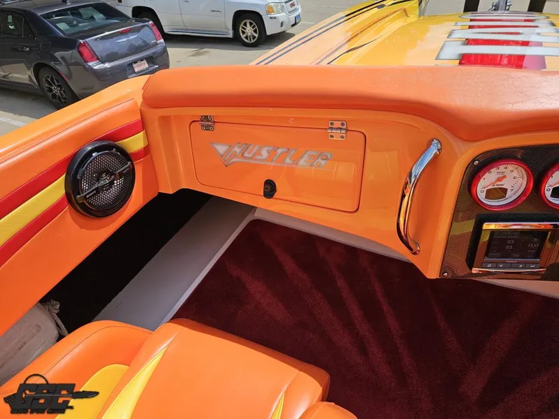 Slide: The Image of Hustler 25 Talon Cat 2019 - 75