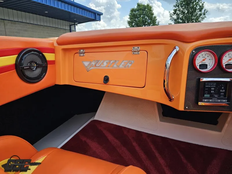 Slide: The Image of Hustler 25 Talon Cat 2019 - 77