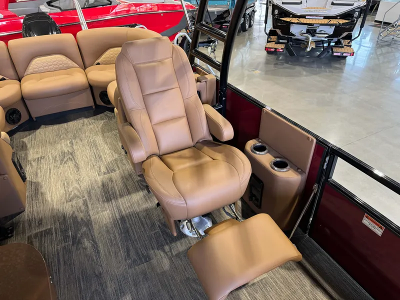 Slide: The Image of Landau Signature 2500 2024 - 15