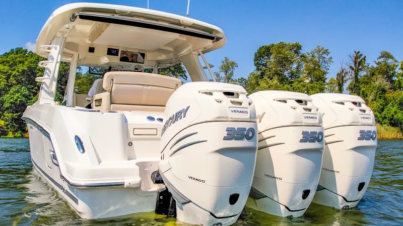 Slide: The Image of Boston Whaler 350 Realm 2018 - 3