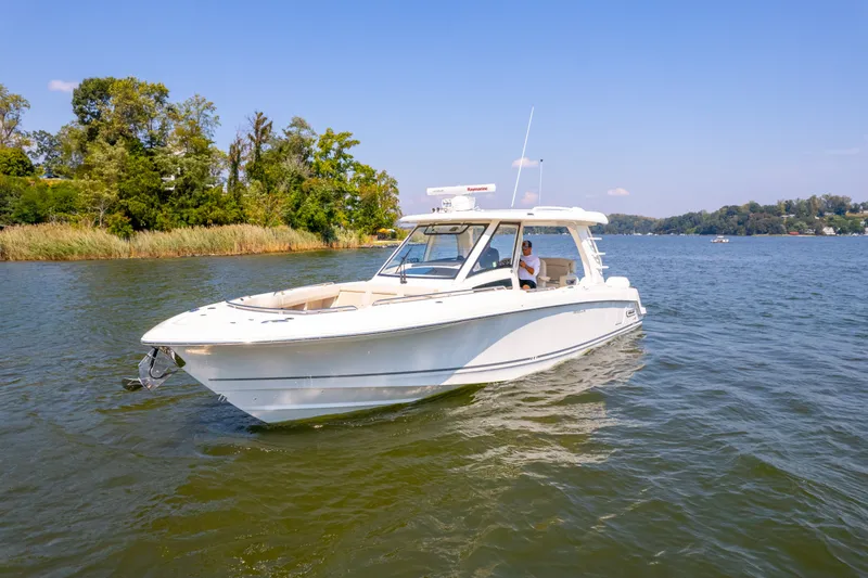 Slide: The Image of Boston Whaler 350 Realm 2018 - 30