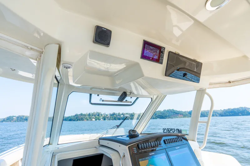 Slide: The Image of Boston Whaler 350 Realm 2018 - 53