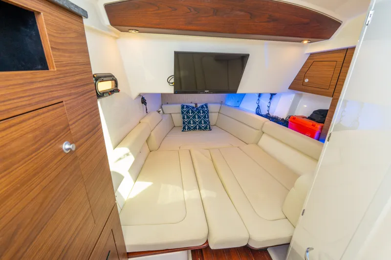 Slide: The Image of Boston Whaler 350 Realm 2018 - 55