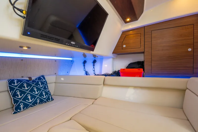 Slide: The Image of Boston Whaler 350 Realm 2018 - 57