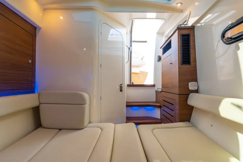 Slide: The Image of Boston Whaler 350 Realm 2018 - 7