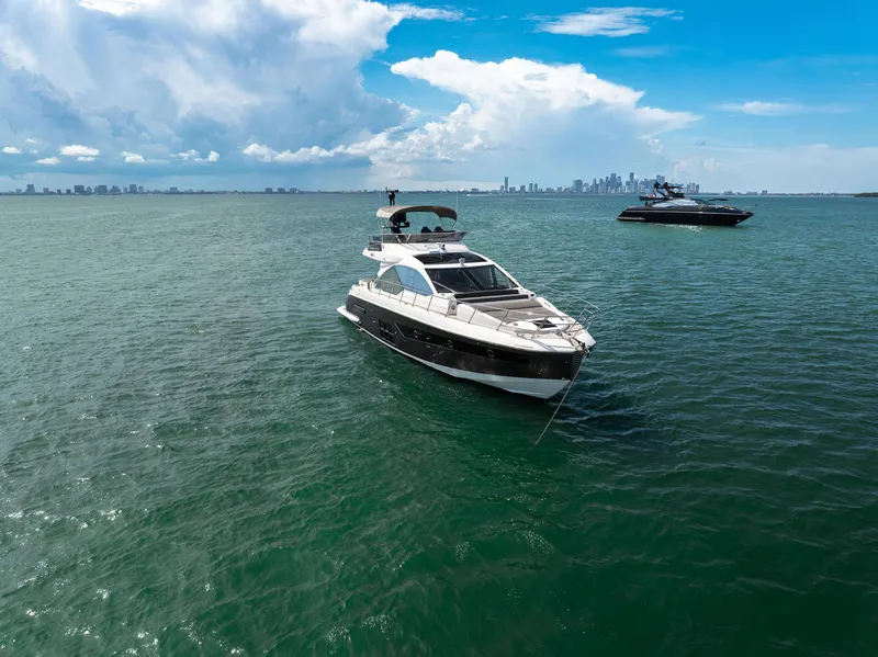 Slide: The Image of Azimut S6 2021 - 74