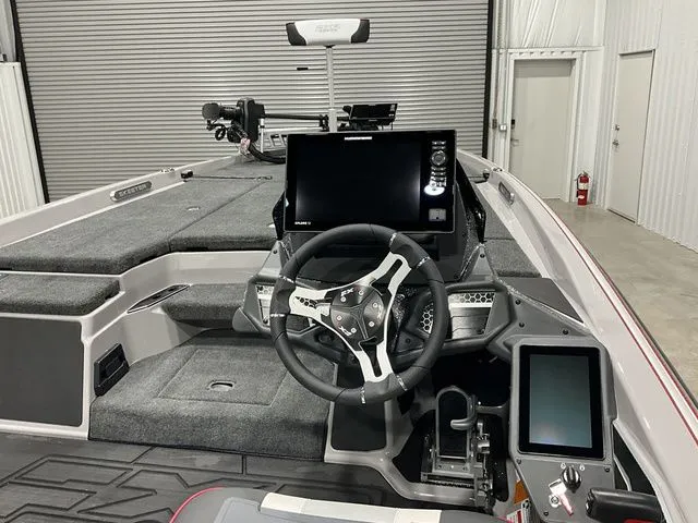 Slide: The Image of Skeeter FXR21 FLEX 2026 - 13