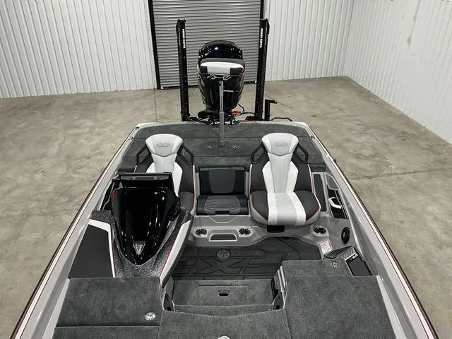 Slide: The Image of Skeeter FXR21 FLEX 2026 - 6