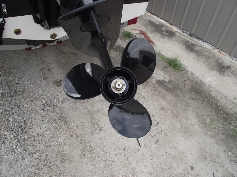 Slide: The Image of Propeller of 2025 Bayliner Trophy T18 boat on a trailer. - 19