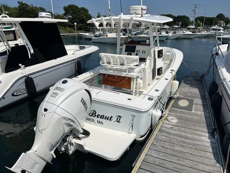 Slide: The Image of 2016 Regulator 23 boat docked with Yamaha 300 V6 engine. - 5