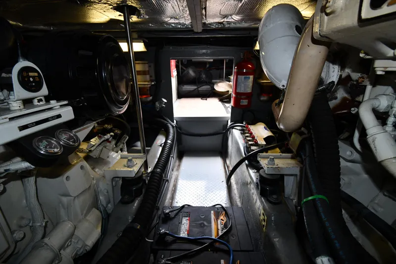 Slide: The Image of Sea Ray 480 Sedan Bridge 2001 - 101