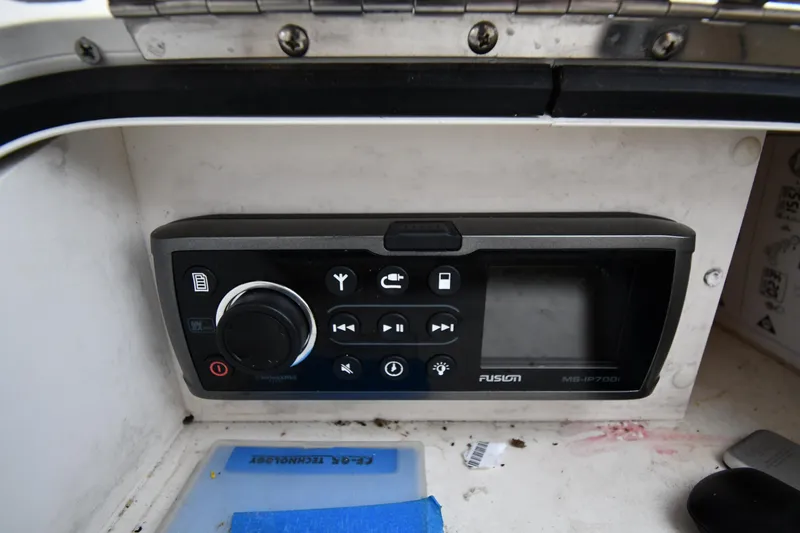 Slide: The Image of Fusion marine stereo system on a 2001 Sea Ray 480 Sedan Bridge yacht. - 27