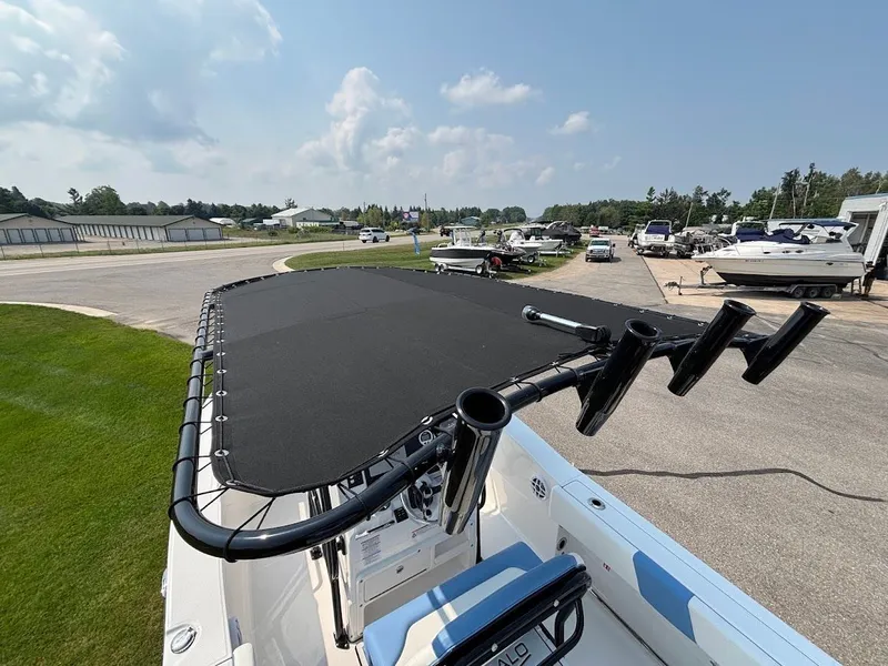 Slide: The Image of 2026 Robalo 202 Explorer 16 - 16