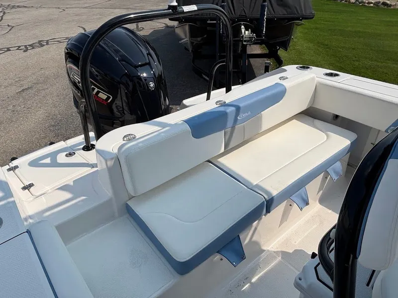 Slide: The Image of 2026 Robalo 202 Explorer 8 - 8