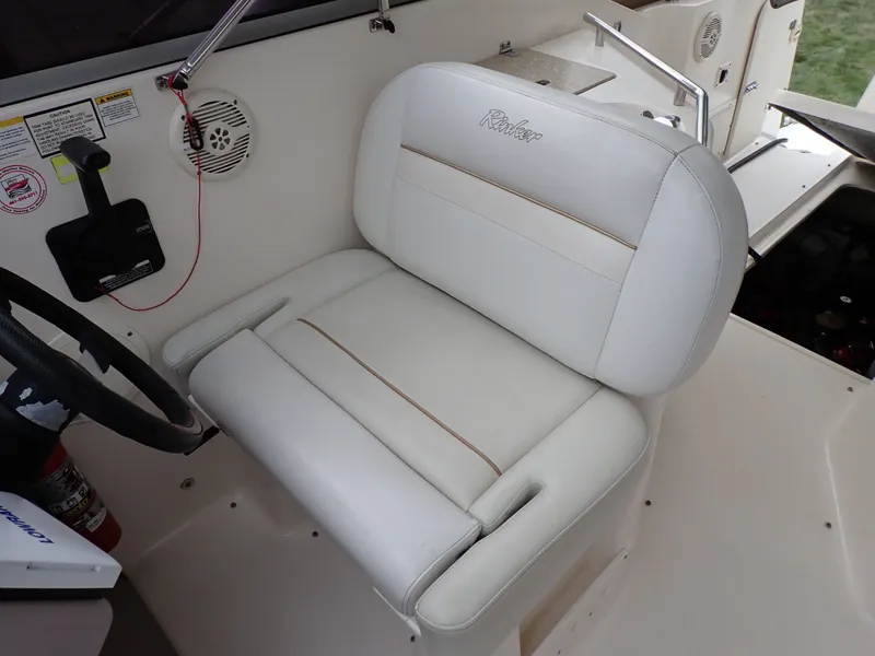 Slide: The Image of Rinker Fiesta Vee 2005 - 18