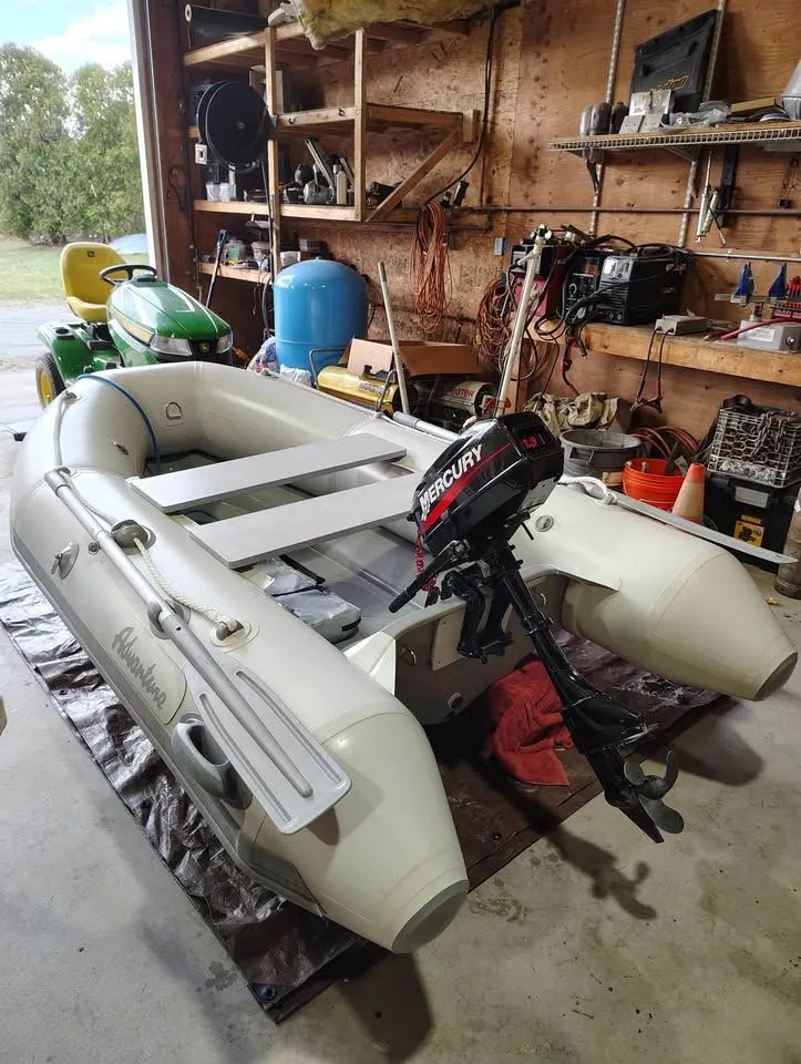 Slide: The Image of Rinker Fiesta Vee 2005 - 22