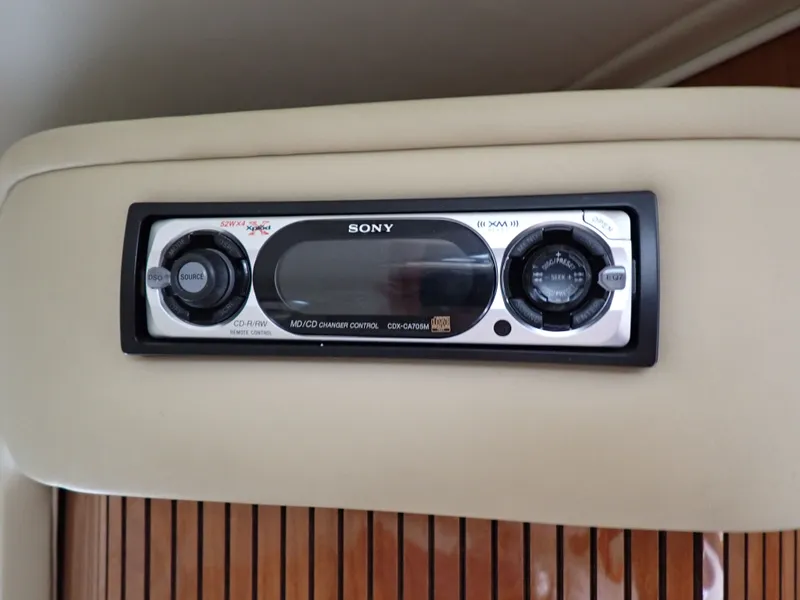 Slide: The Image of Rinker Fiesta Vee 2005 - 38