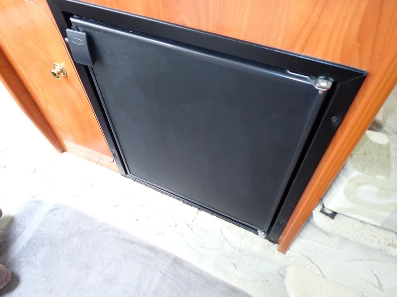 Slide: The Image of Rinker Fiesta Vee 2005 - 39