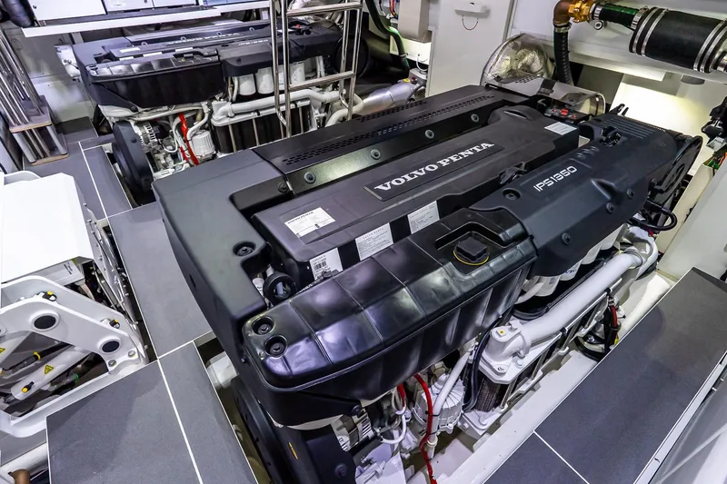 Slide: The Image of Engine room of Absolute NAVETTA 70 yacht, featuring Volvo Penta IPS1350 engines, 2026 model. - 78