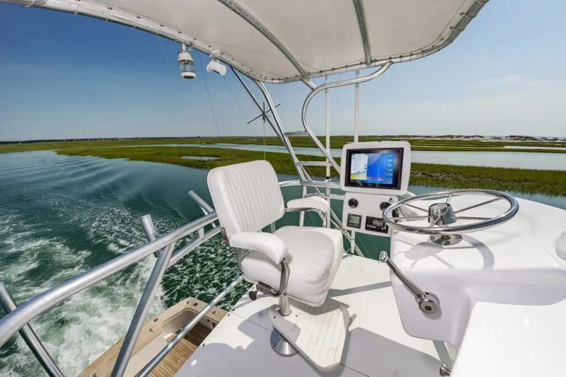 Slide: The Image of Custom Carolina Scarborough 41 Express 1985 - 27