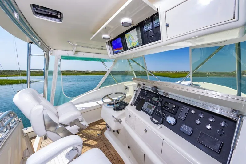 Slide: The Image of Custom Carolina Scarborough 41 Express 1985 - 29