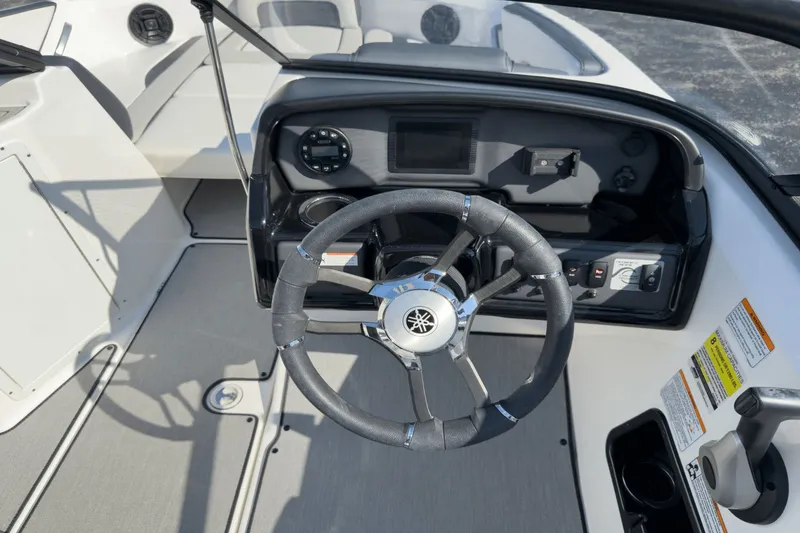 Slide: The Image of Yamaha AR195 2021 - 12