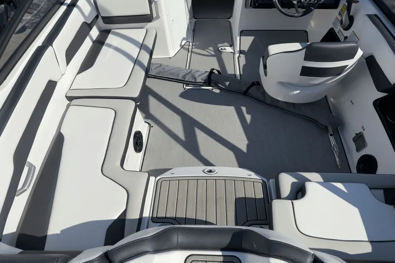 Slide: The Image of Yamaha AR195 2021 - 7