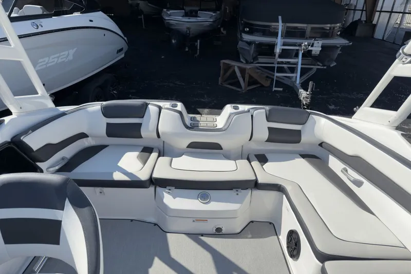 Slide: The Image of Yamaha AR195 2021 - 9