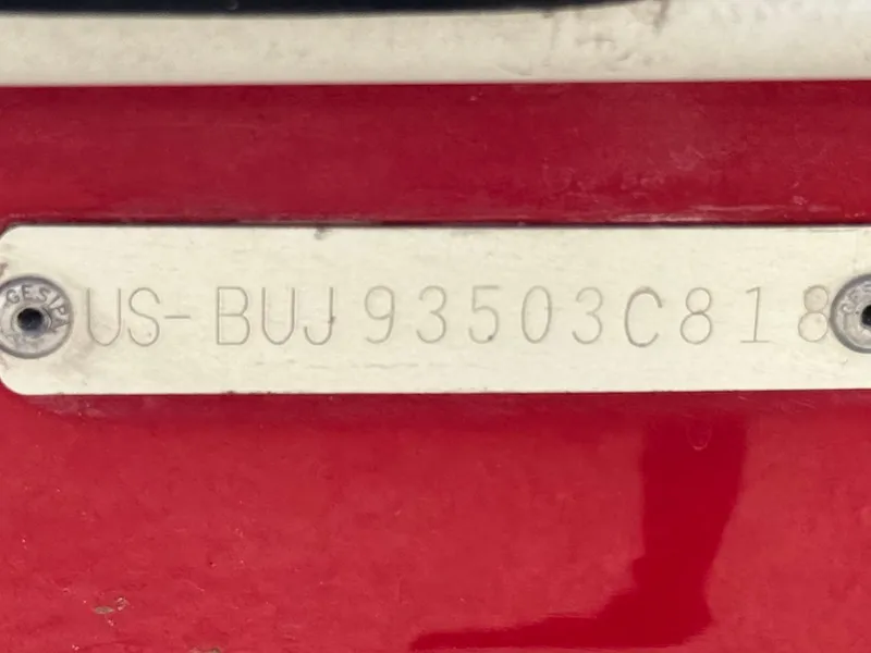 Slide: The Image of 2018 Tracker TAHOE 215 XI boat identification plate with serial number. - 34
