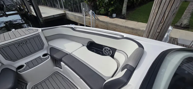Slide: The Image of 2023 Yamaha Boats 252SD interior with sleek seating and modern design. - 6
