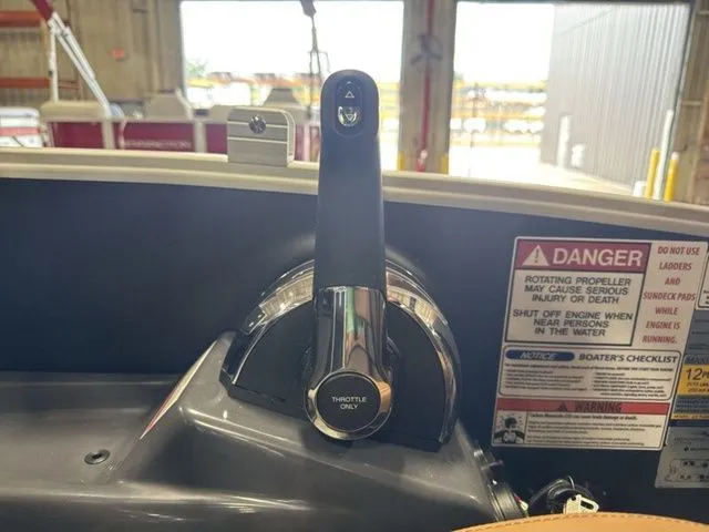 Slide: The Image of Bennington M Quad Bench 24 MFB Tritoon 2026 - 15