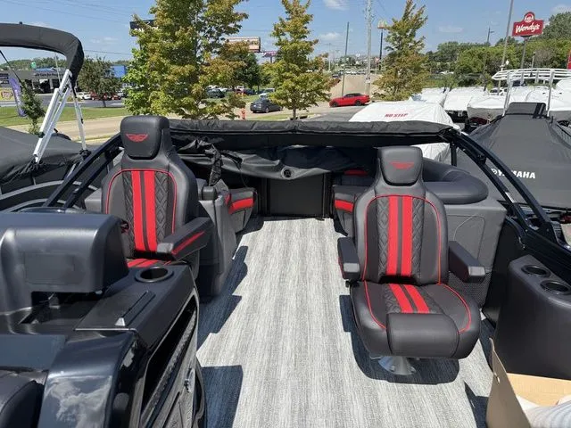 Slide: The Image of Bennington M Quad Bench 24 MFB Tritoon 2026 - 12