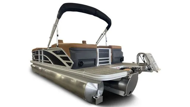 Slide: The Image of Bennington M Quad Bench 24 MFB Tritoon 2026 - 5