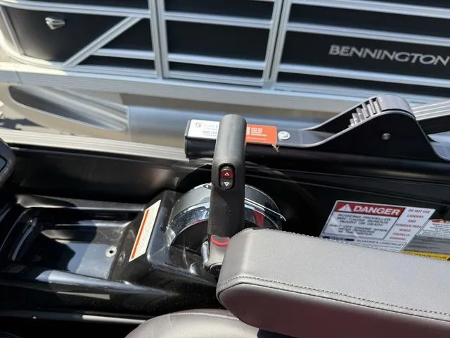 Slide: The Image of Bennington M Quad Bench 24 MFB Tritoon 2026 - 20