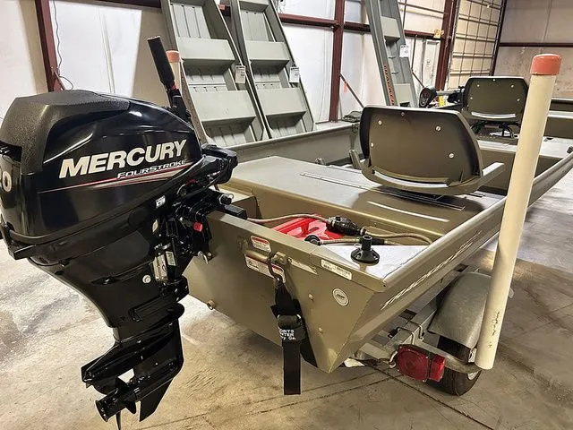 Slide: The Image of Tracker TOPPER 1542 2018 - 10