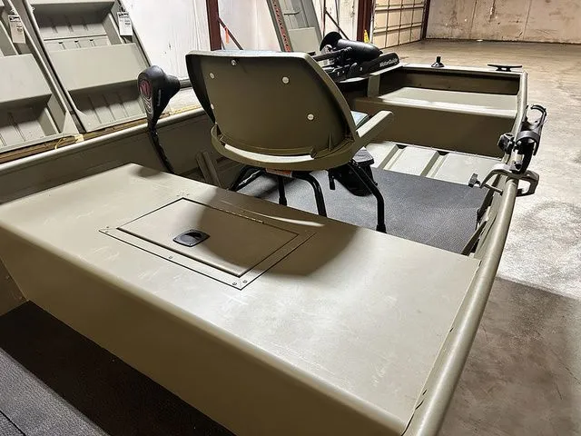 Slide: The Image of Tracker TOPPER 1542 2018 - 6