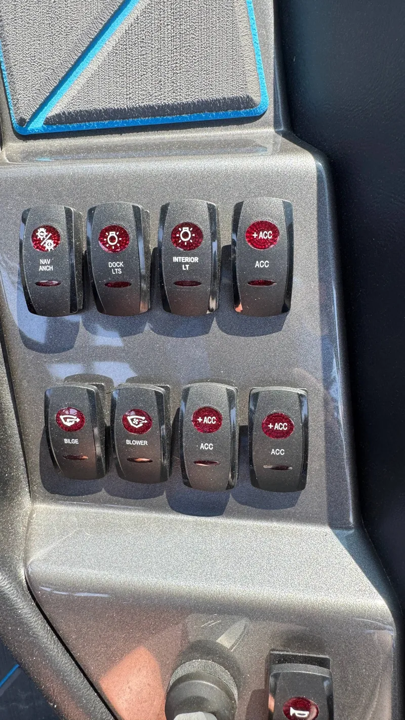 Slide: The Image of Supreme S240 2023 - 12